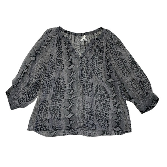 Joie Blouse Women's M Medium Grey Snakeskin Sheer Buttons Shirt Collar Top - Picture 4 of 13
